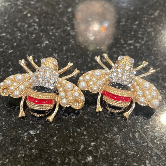 Accessories - Bumblebee earrings